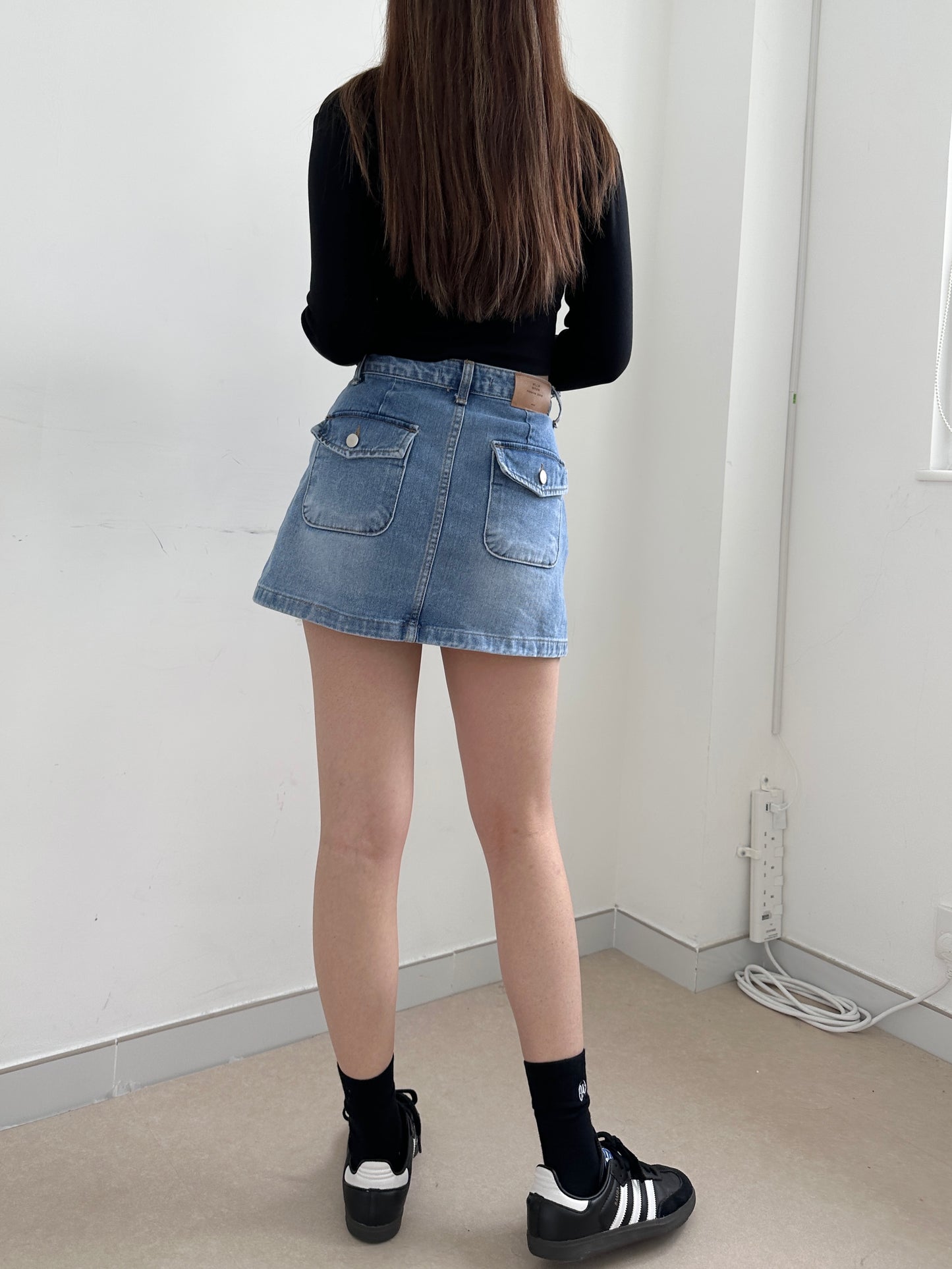 The denim skirt