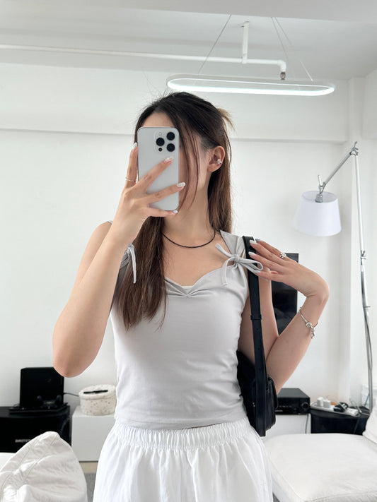 Tie a ribbon sleeveless