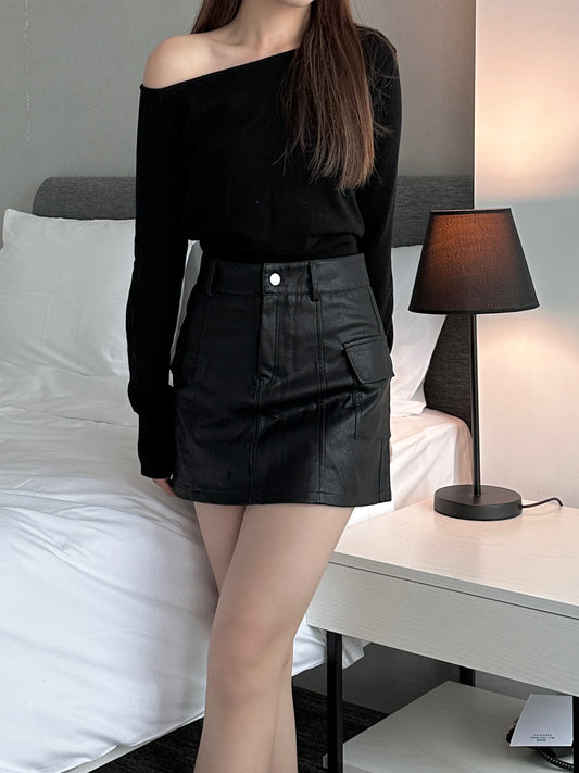 leather skirt